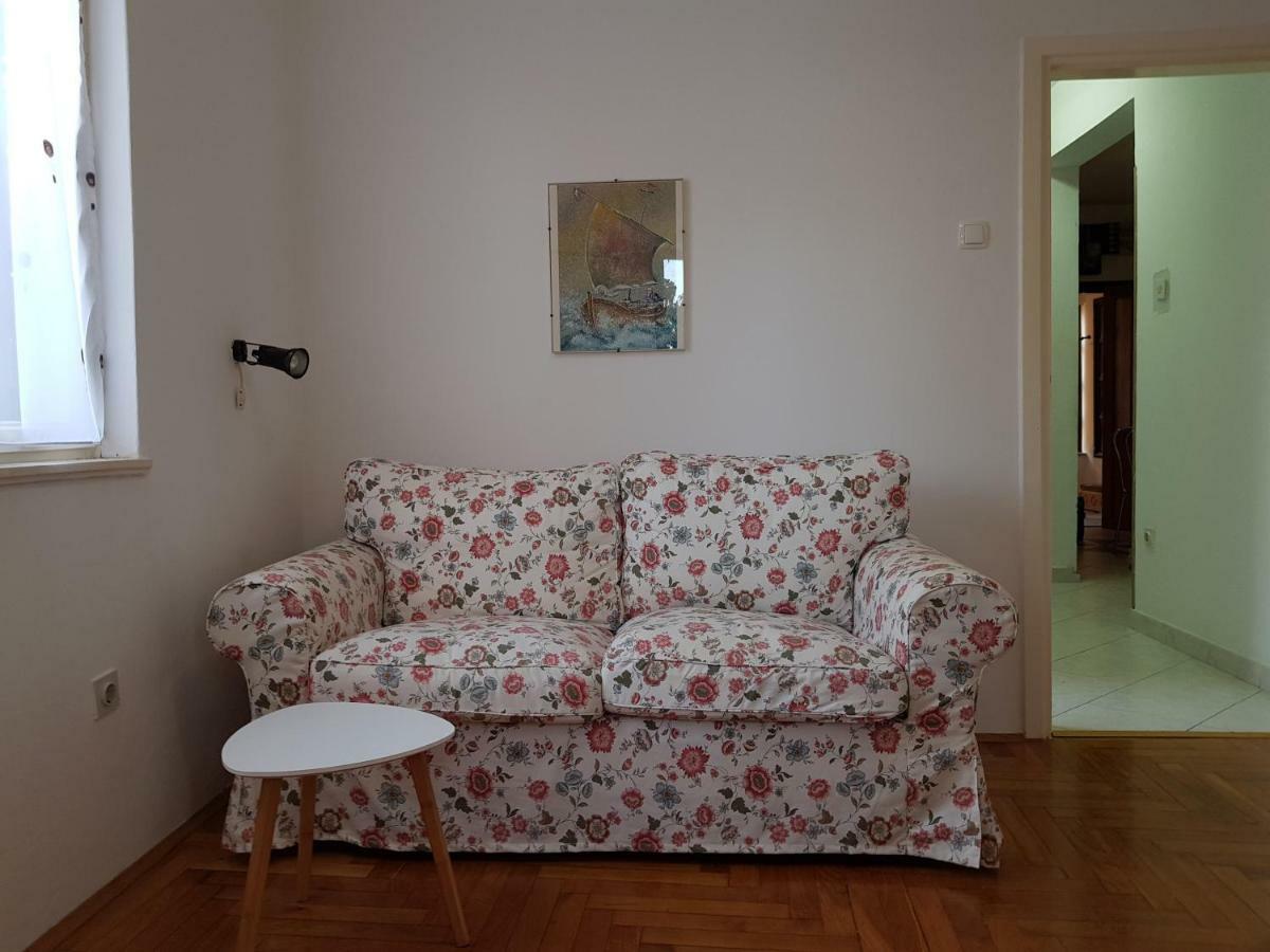 Mare Azzurro Apartments Пула Экстерьер фото